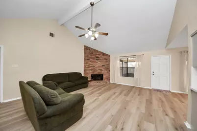 14219 Swanfield Dr, Houston, TX 77083 - Photo 12
