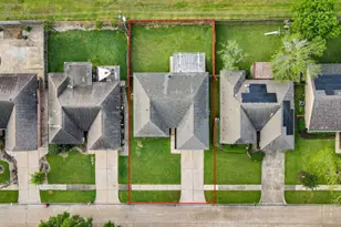 14219 Swanfield Dr, Houston, TX 77083 - Photo 2