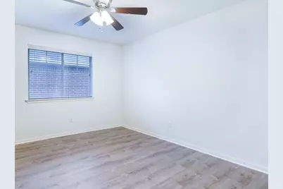 9035 N Ferndale Place Drive, Houston, TX 77064 - Photo 14
