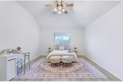 9035 N Ferndale Place Drive, Houston, TX 77064 - Photo 10