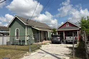 3817 Lila St, Houston, TX 77026 - Photo 2