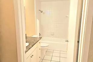 5853 Village Forest Ct, Houston, TX 77092 - Photo 20