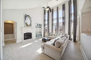 17003 Shannon Lake Ct, Houston, TX 77044 - Photo 4