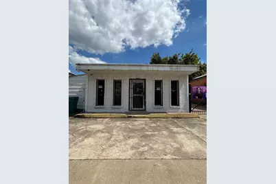 1804 N Main Street, Houston, TX 77009 - Photo 2