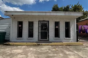 1804 N Main St, Houston, TX 77009 - Photo 2