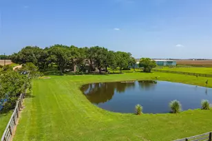8711 Co Rd 403, El Campo, TX 77437 - Photo 4