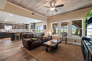 8711 Co Rd 403, El Campo, TX 77437 - Photo 12