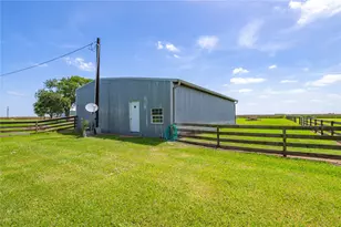 8711 Co Rd 403, El Campo, TX 77437 - Photo 36