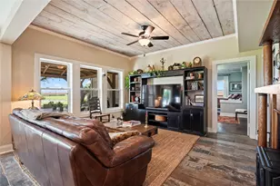 8711 Co Rd 403, El Campo, TX 77437 - Photo 12