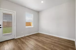 15686 Honey Cv Dr, Conroe, TX 77303 - Photo 12