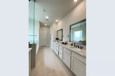 22 Clearview Terrace Pl, Tomball, TX 77375 - Photo 14