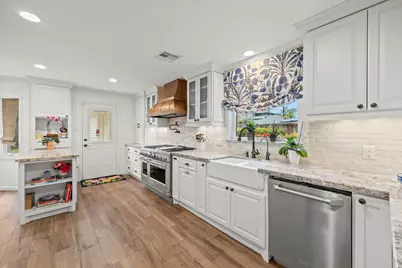 14443 Twisted Oak Lane, Houston, TX 77079 - Photo 22