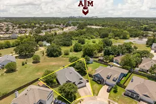 2701 Lynnwood Ct, Bryan, TX 77807 - Photo 1
