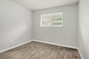11231 Tamworth Dr, Houston, TX 77016 - Photo 14