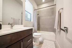 5820 Petty St, Houston, TX 77007 - Photo 12