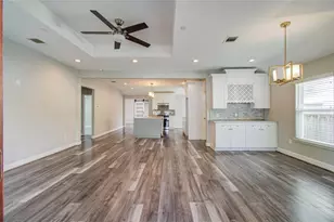 3060 Noble St, Houston, TX 77026 - Photo 6