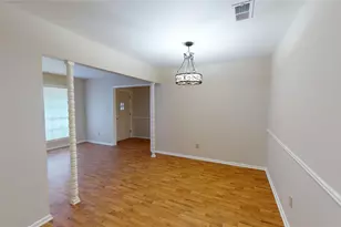 413 Elm Dr, Ganado, TX 77962 - Photo 4