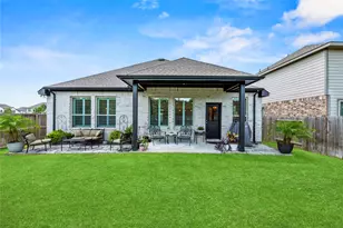 19079 Pinewood Grove Trl, New Caney, TX 77357 - Photo 2