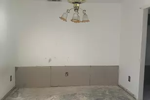 14712 Perthshire Rd, Houston, TX 77079 - Photo 6