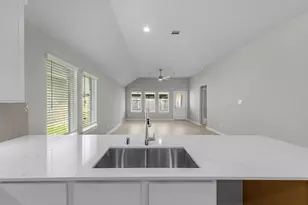 1711 Pecan Woods Ln, Conroe, TX 77301 - Photo 6