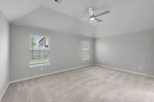 1711 Pecan Woods Ln, Conroe, TX 77301 - Photo 10