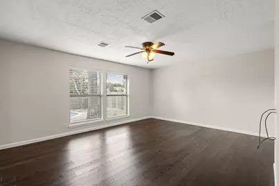11711 Park Creek Drive, Houston, TX 77070 - Photo 14