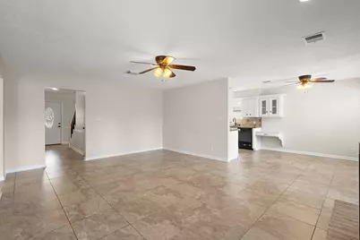 11711 Park Creek Drive, Houston, TX 77070 - Photo 8