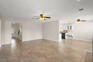 11711 Park Creek Dr, Houston, TX 77070 - Photo 8