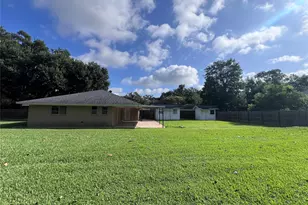 626 N Resident St, Wharton, TX 77488 - Photo 4