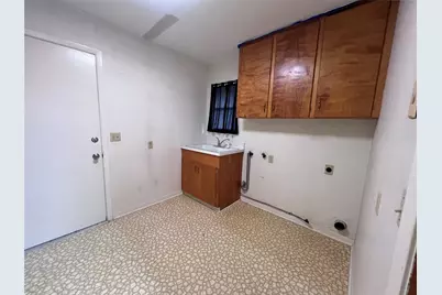 626 N Resident Street, Wharton, TX 77488 - Photo 14