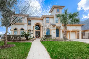 5 Camden Ct, Sugar Land, TX 77479 - Photo 2