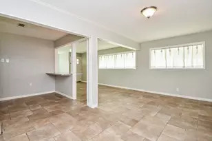 9614 Larston St, Houston, TX 77055 - Photo 8