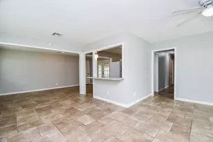 9614 Larston St, Houston, TX 77055 - Photo 6