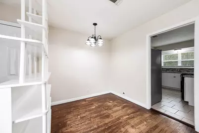 2433 S Austin Avenue, Pearland, TX 77581 - Photo 8