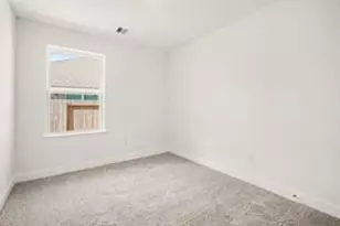 29 Greenbriar Loop, Angleton, TX 77515 - Photo 8