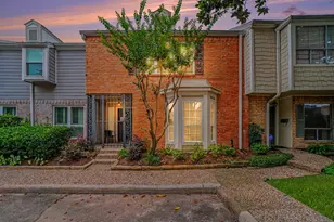 1661 W Sam Houston Pkwy S, Houston, TX 77042 - Photo 2
