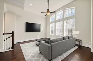 8306 Ginger Oak St, Houston, TX 77055 - Photo 12