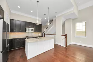 8306 Ginger Oak St, Houston, TX 77055 - Photo 8