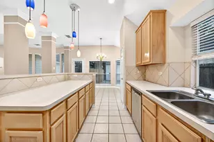 9910 Ripple Lake Dr, Houston, TX 77065 - Photo 16