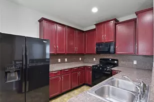 17142 Amarose Dr, Houston, TX 77090 - Photo 8