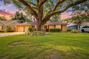 2322 Carleen Rd, Houston, TX 77018 - Photo 2