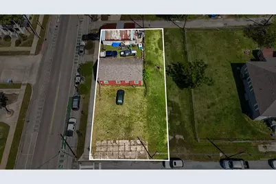 2820 Winnie Street, Galveston, TX 77550 - Photo 2