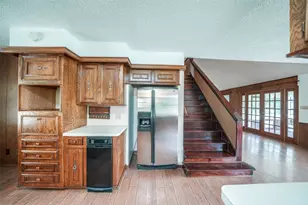 7622 County Line Rd, Willis, TX 77378 - Photo 4