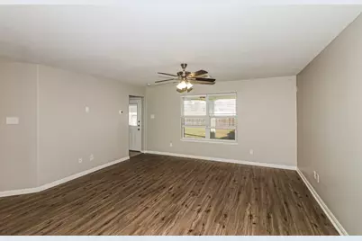 2131 Golden Topaz Drive, Rosharon, TX 77583 - Photo 4