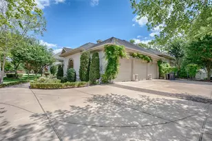 611 Park Ln, Friendswood, TX 77546 - Photo 38