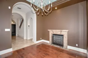 611 Park Ln, Friendswood, TX 77546 - Photo 8