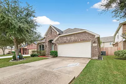 2912 Biscayne Springs Lane, Pearland, TX 77584 - Photo 2