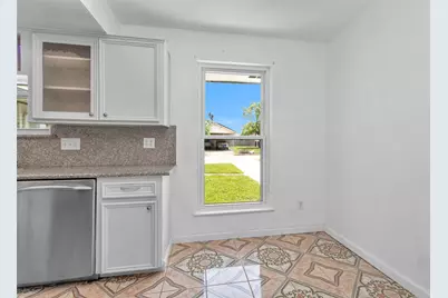 6322 King Post Drive, Houston, TX 77088 - Photo 14