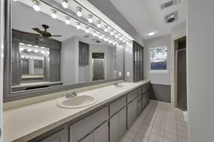 27121 Wells Ln, Oak Ridge North, TX 77385 - Photo 14