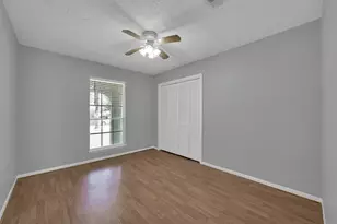 27121 Wells Ln, Oak Ridge North, TX 77385 - Photo 18
